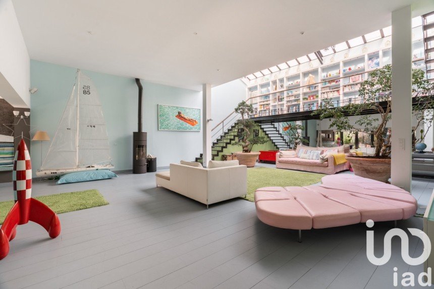 Apartment 12 rooms of 347 m² in Nanterre (92000)