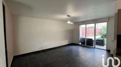 Studio 1 room of 33 m² in Rambouillet (78120)