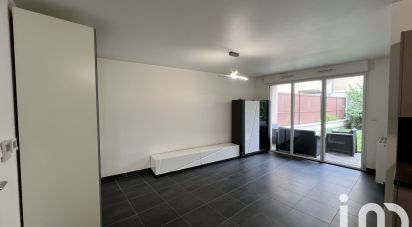 Studio 1 room of 33 m² in Rambouillet (78120)