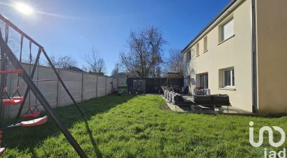 Maison traditionnelle 6 pièces de 138 m² à Noiseau (94880)