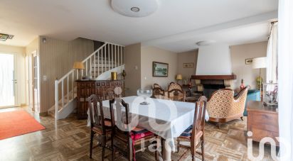 House 8 rooms of 149 m² in Verneuil-sur-Seine (78480)