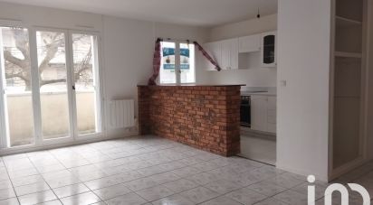 Apartment 2 rooms of 45 m² in Chilly-Mazarin (91380)