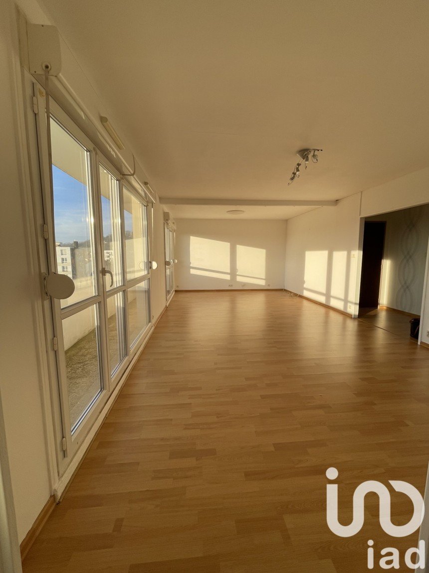 Apartment 4 rooms of 80 m² in Laon (02000)