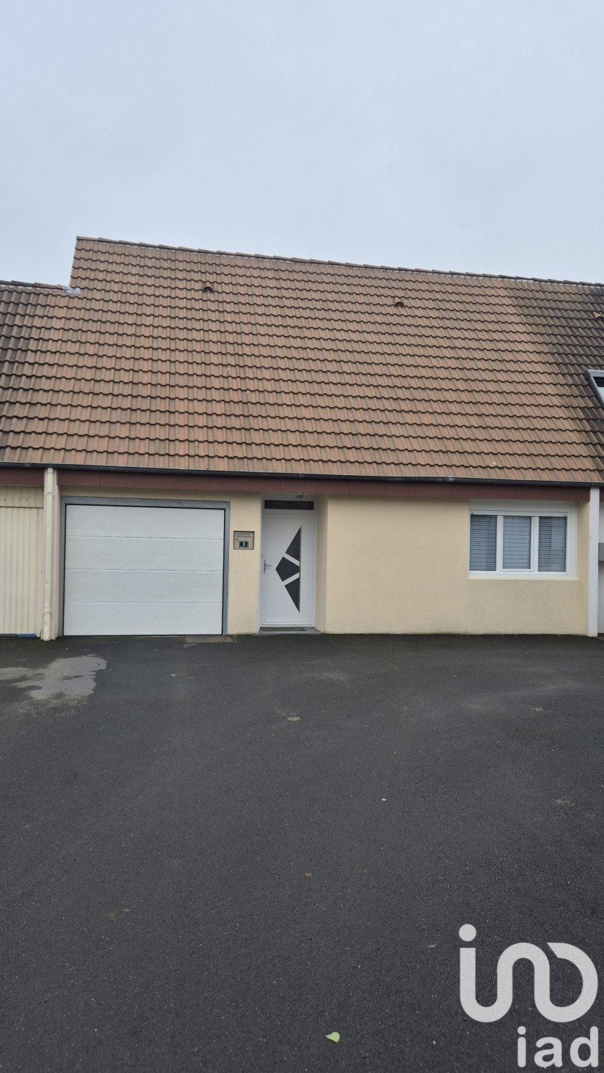 Maison 4 pièces de 77 m² à Carpiquet (14650)