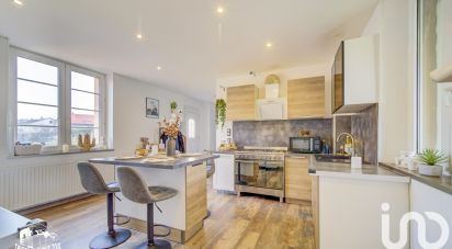 Maison 4 pièces de 89 m² à Vaudreching (57320)