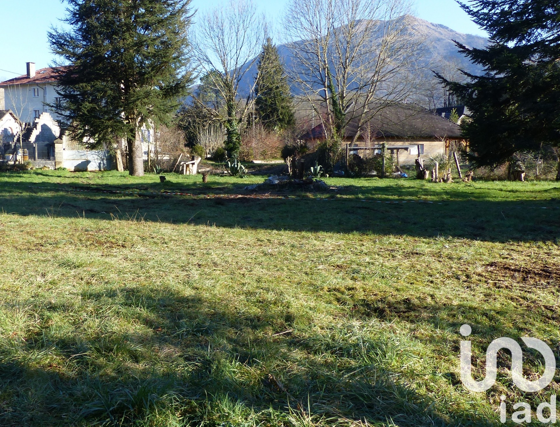 Terrain Izeste 498 1689010