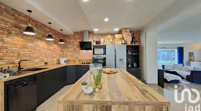 Demeure 9 pièces de 251 m² à Saint-Fulgent (85250)