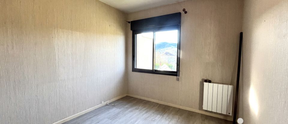 Apartment 3 rooms of 71 m² in Saint-Céré (46400)