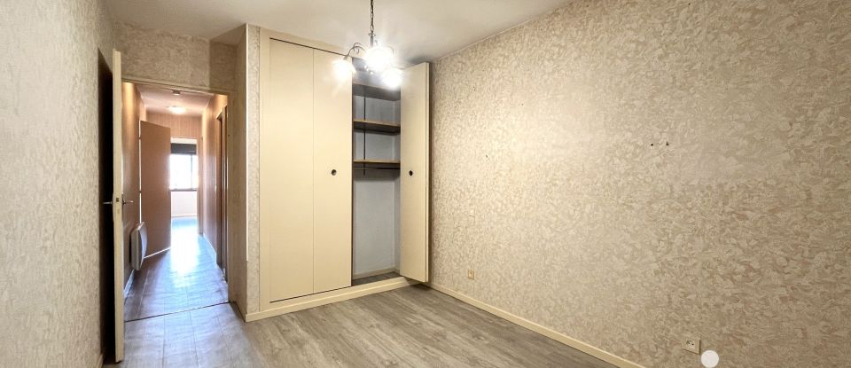 Apartment 3 rooms of 71 m² in Saint-Céré (46400)