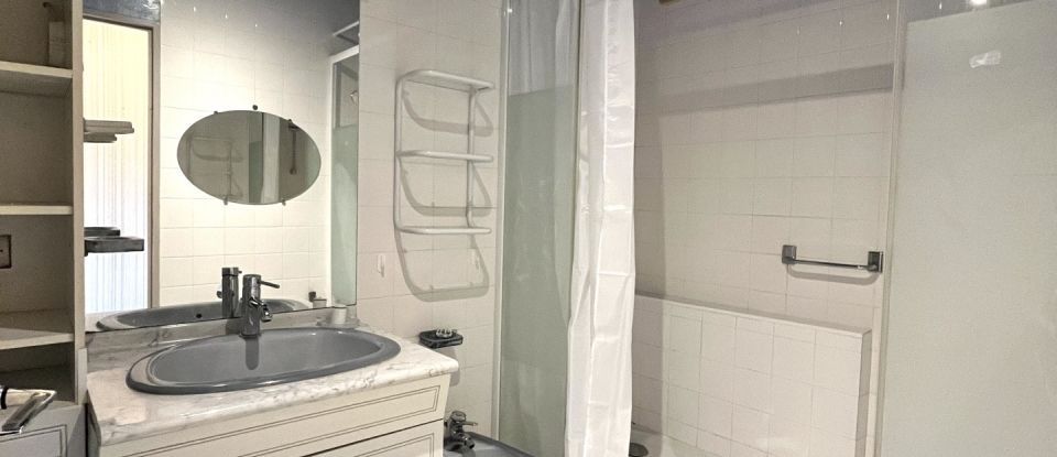 Apartment 3 rooms of 71 m² in Saint-Céré (46400)