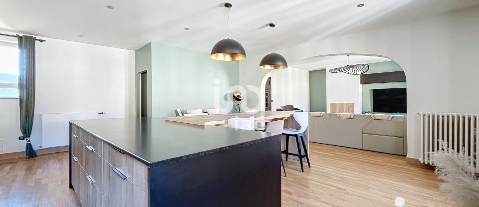 Appartement 6 pièces de 335 m² à Champagnole (39300)