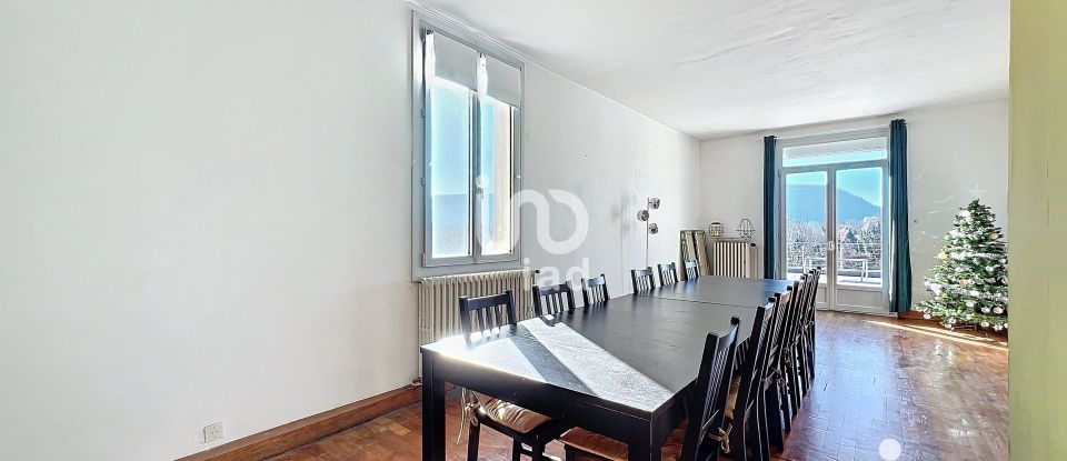 Appartement 6 pièces de 335 m² à Champagnole (39300)