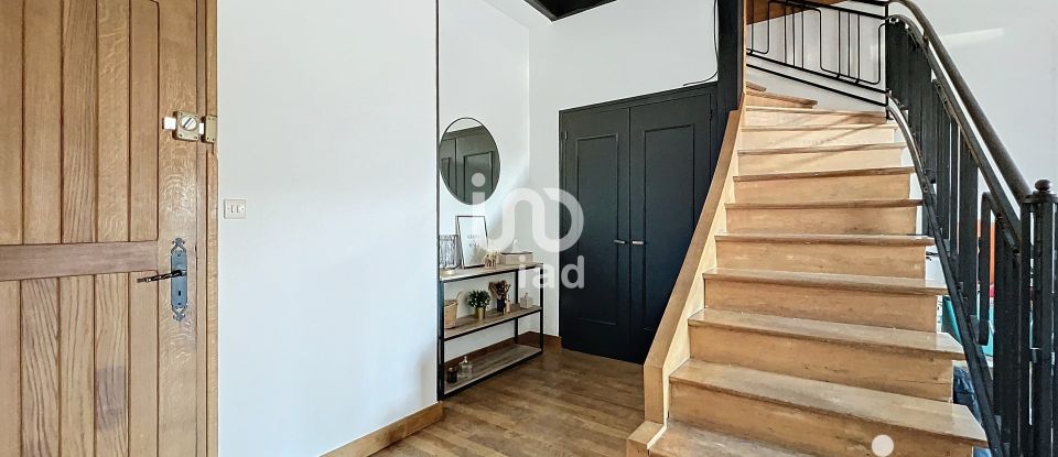 Appartement 6 pièces de 335 m² à Champagnole (39300)
