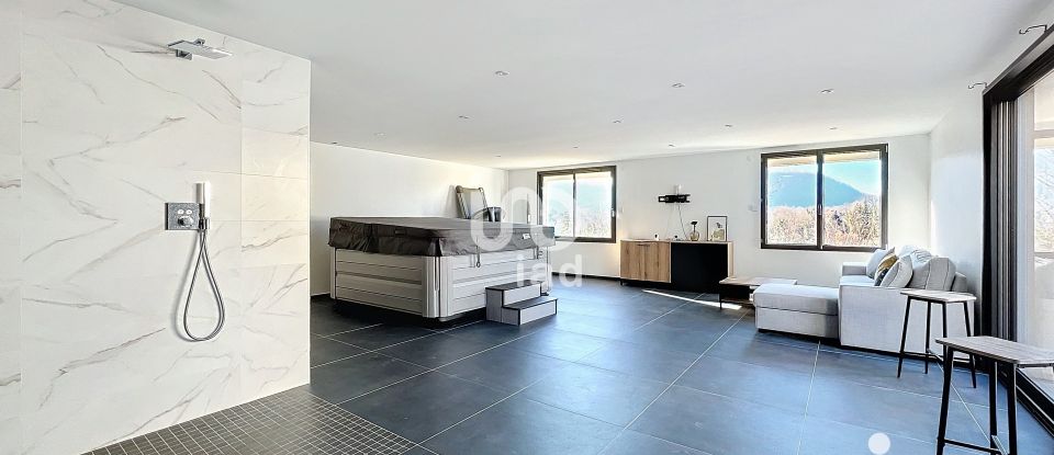 Appartement 6 pièces de 335 m² à Champagnole (39300)