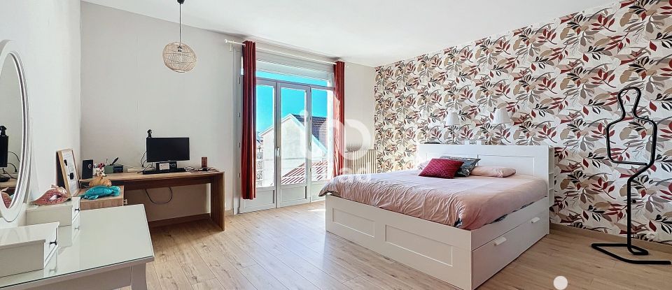 Appartement 6 pièces de 335 m² à Champagnole (39300)