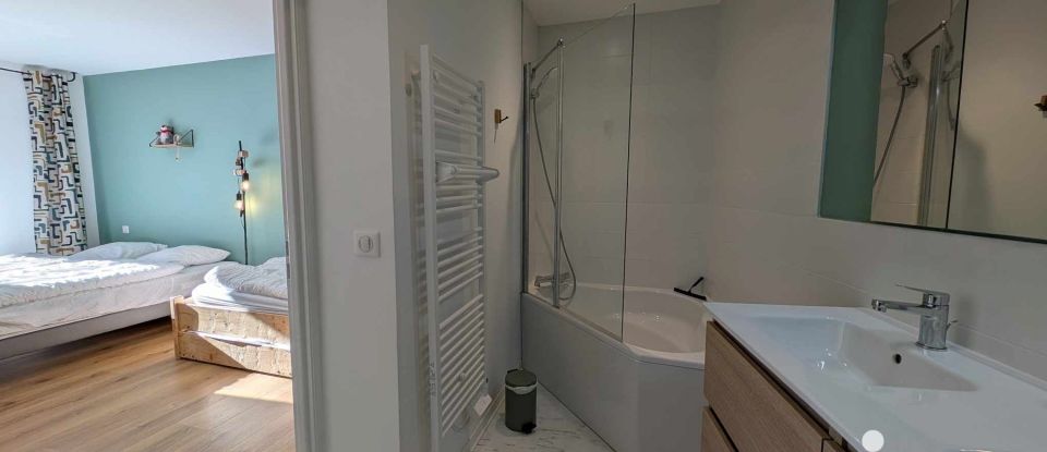 Appartement 4 pièces de 109 m² à LA MONGIE (65200)