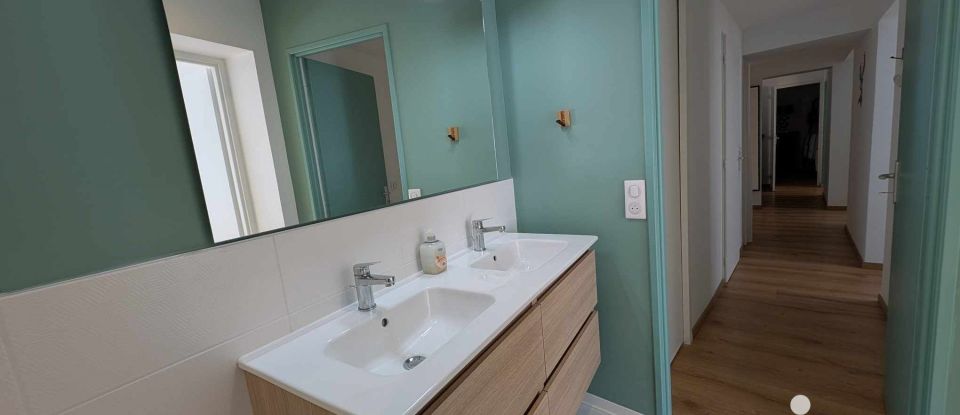 Appartement 4 pièces de 109 m² à LA MONGIE (65200)