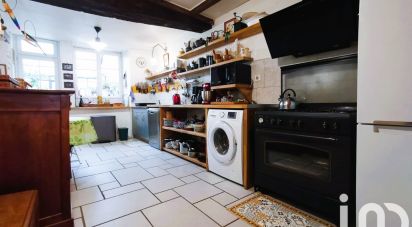 House 8 rooms of 178 m² in Fontenay-le-Comte (85200)