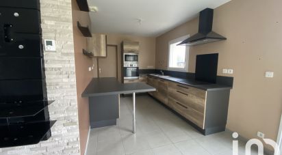 House 5 rooms of 90 m² in - (35720)