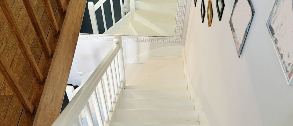 Maison 7 pièces de 166 m² à Saint-Pierre-des-Corps (37700)