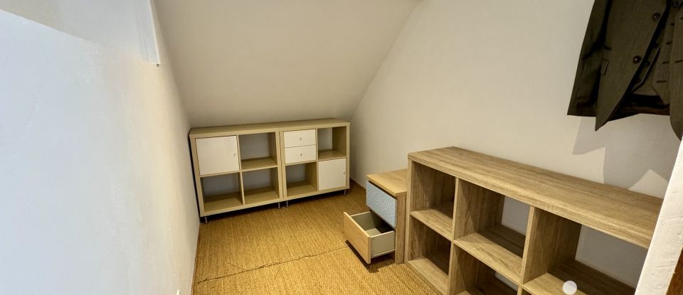 Traditional house 10 rooms of 227 m² in Bailleval (60140)