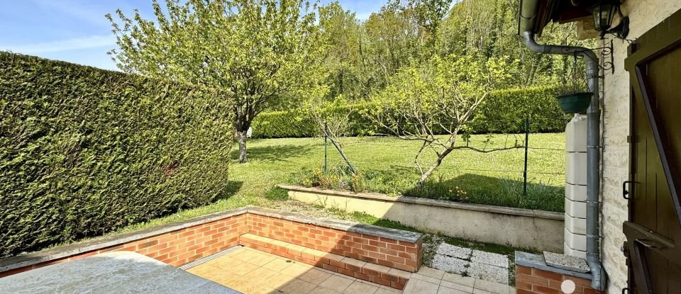 Traditional house 10 rooms of 227 m² in Bailleval (60140)