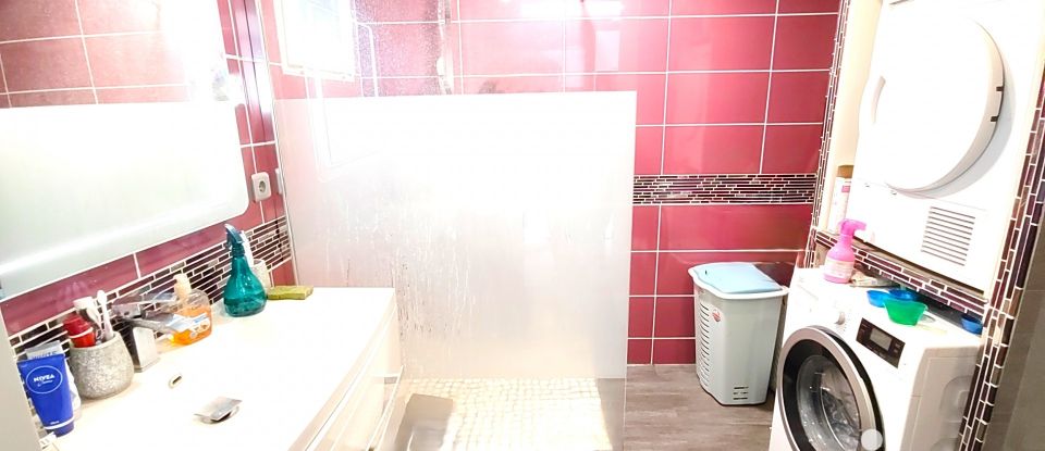 Longère 4 pièces de 115 m² à - (27440)