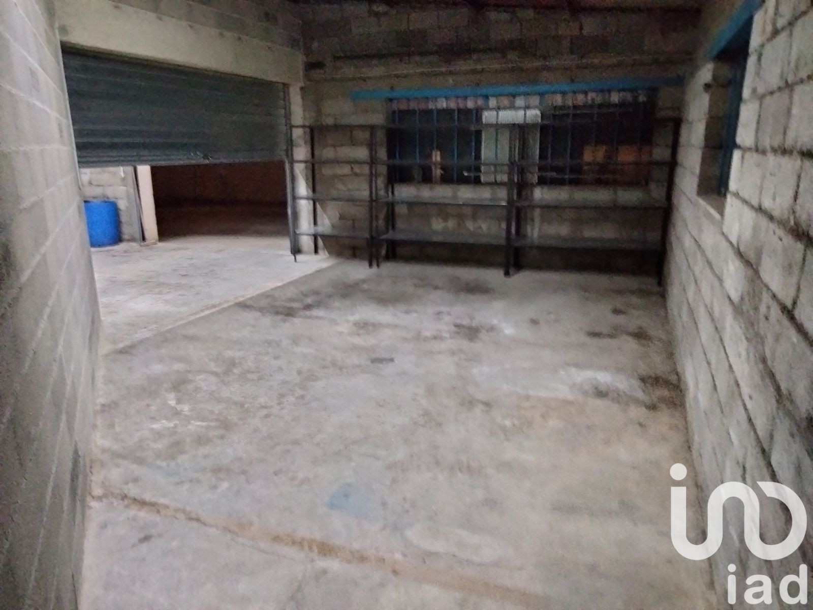 Parking/garage/box Beaucaire 322 1563858