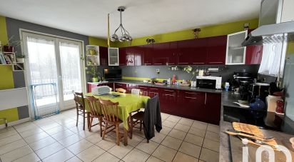 House 6 rooms of 125 m² in Lavau (10150)