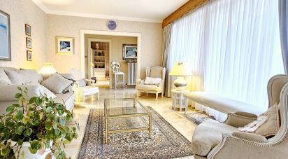 Pavilion 7 rooms of 223 m² in Villers-la-Montagne (54920)