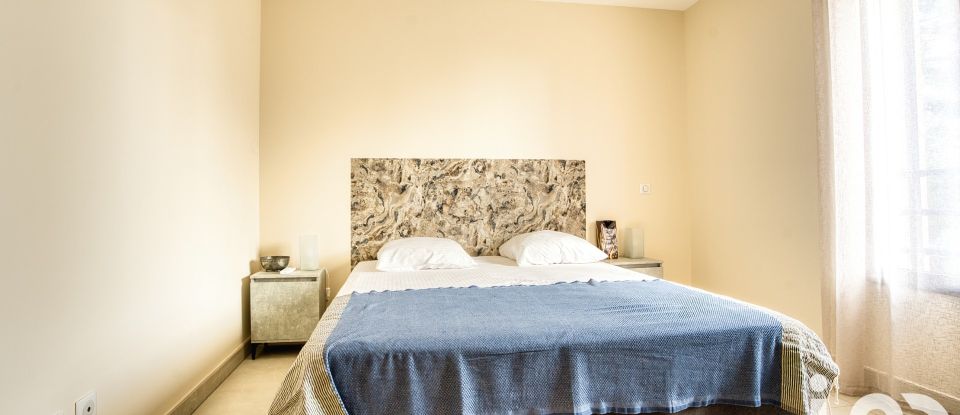 Traditional house 6 rooms of 139 m² in Bandol (83150)