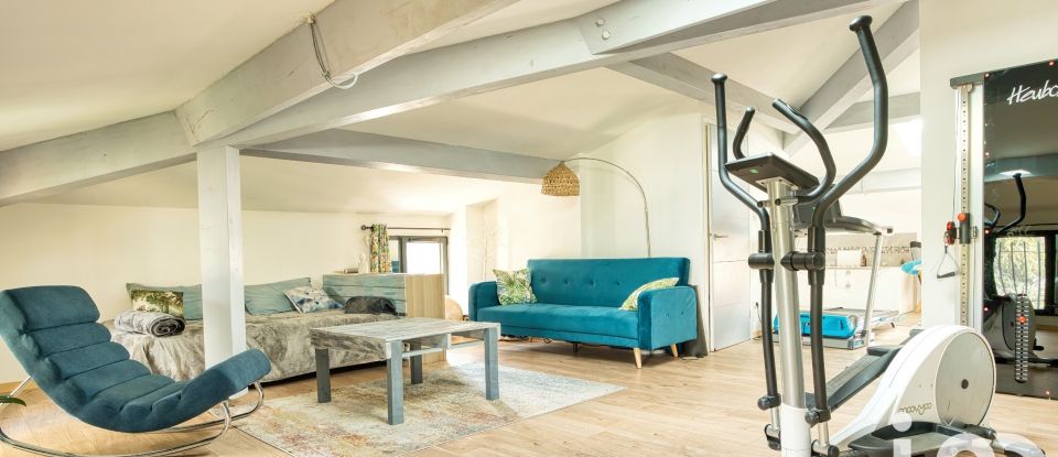 Traditional house 6 rooms of 139 m² in Bandol (83150)
