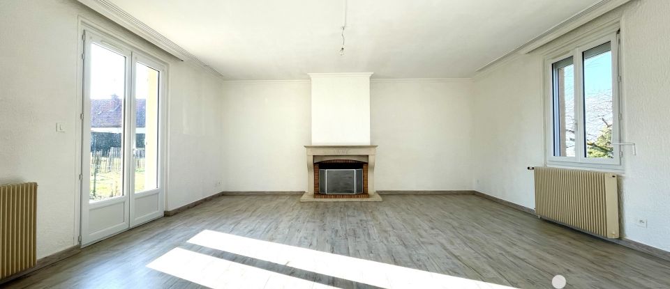 House 7 rooms of 140 m² in Gueugnon (71130)