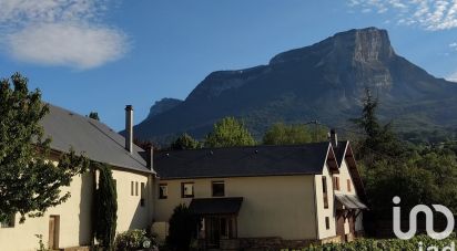 Maison 9 pièces de 293 m² à Apremont (73190)