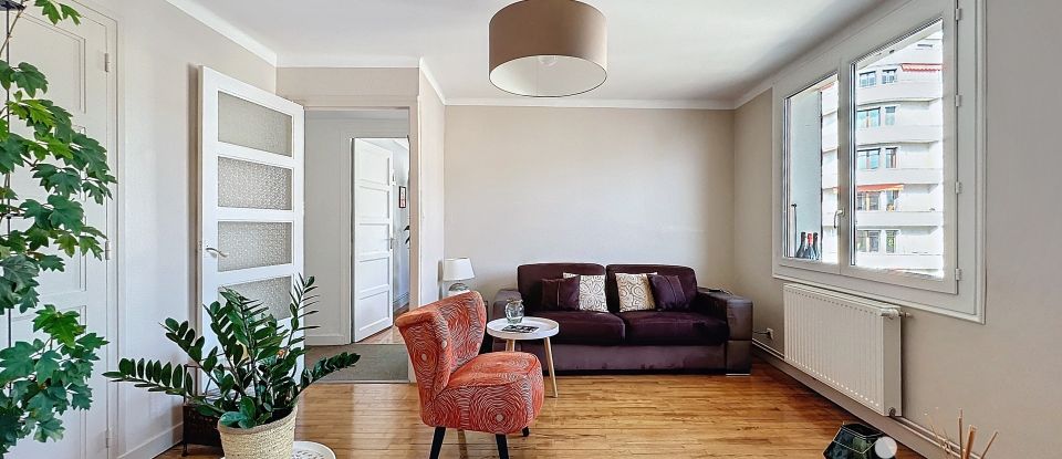 Apartment 3 rooms of 80 m² in Annecy (74000)