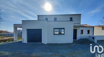 Pavillon 6 pièces de 138 m² à Saint-Fulgent (85250)