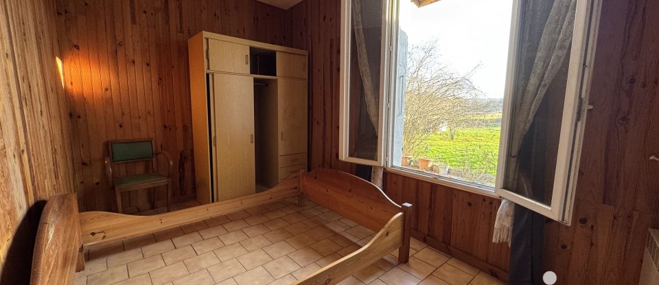 Maison rustique 3 pièces de 54 m² à Sainte-Colombe-des-Bois (58220)