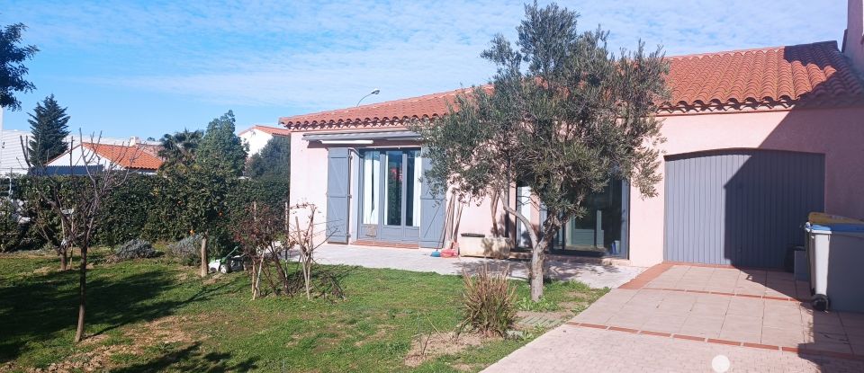 Traditional house 4 rooms of 105 m² in Latour-Bas-Elne (66200)