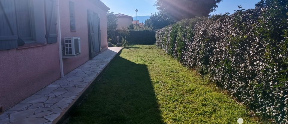 Traditional house 4 rooms of 105 m² in Latour-Bas-Elne (66200)