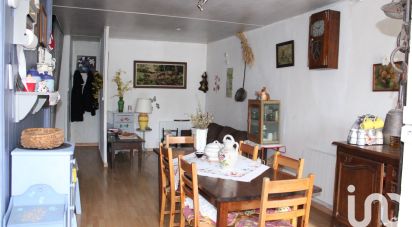 House 4 rooms of 74 m² in Pradelles (43420)