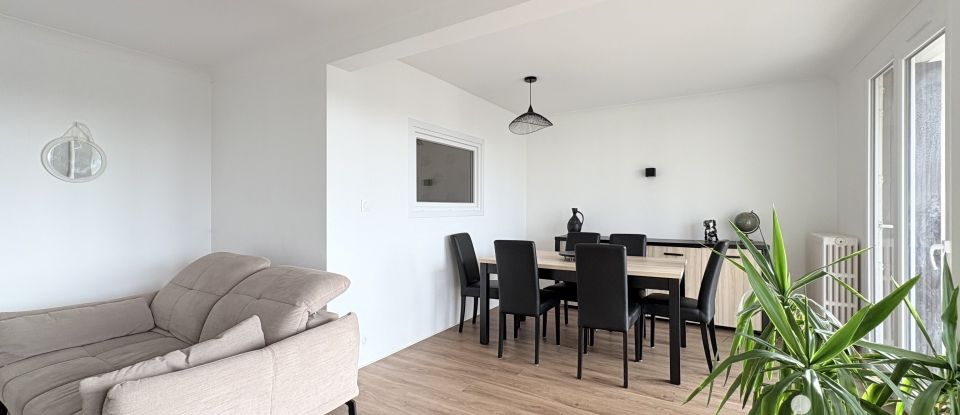 Appartement 4 pièces de 102 m² à Tournon-sur-Rhône (07300)