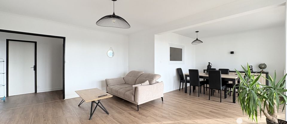 Appartement 4 pièces de 102 m² à Tournon-sur-Rhône (07300)