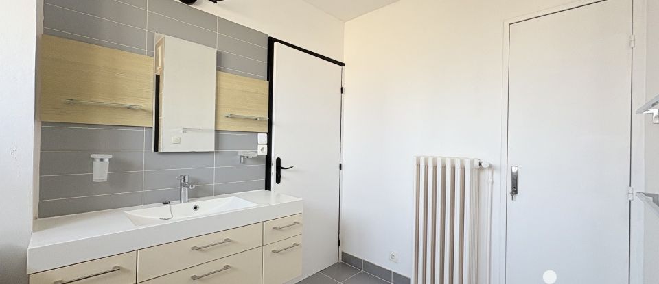 Appartement 4 pièces de 102 m² à Tournon-sur-Rhône (07300)