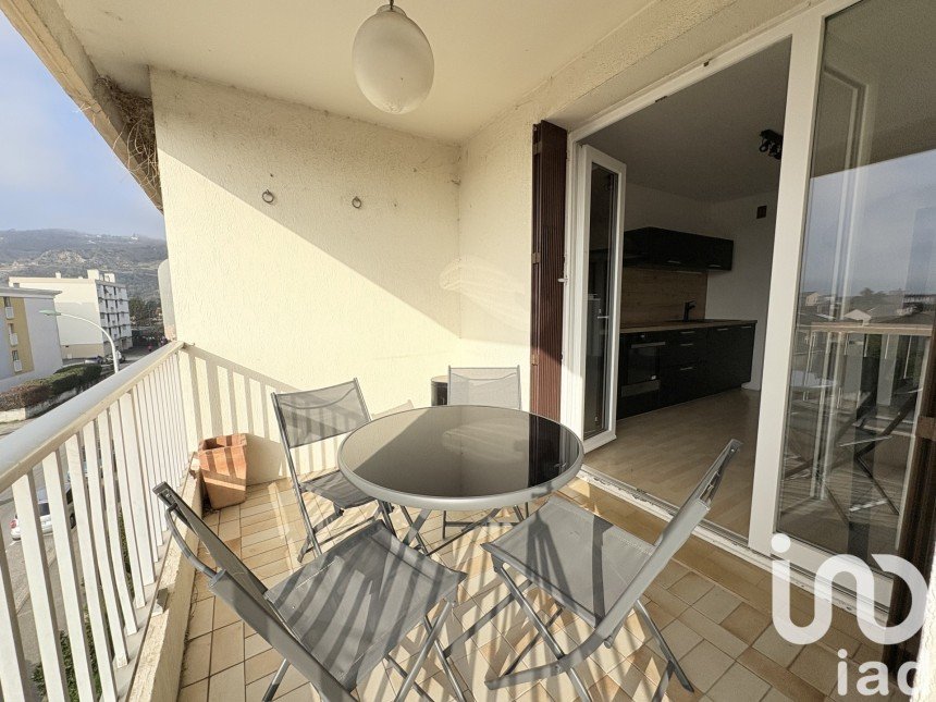 Appartement 4 pièces de 102 m² à Tournon-sur-Rhône (07300)