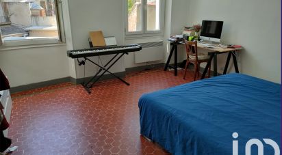 Apartment 3 rooms of 80 m² in Marseille (13006)