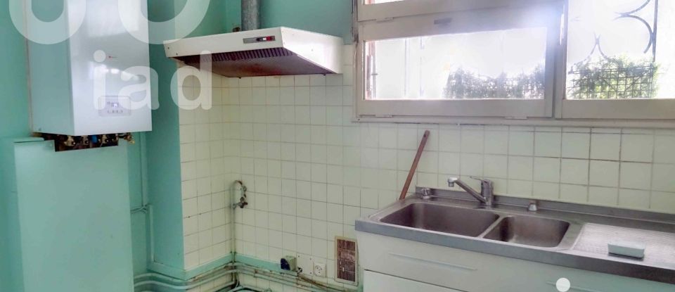 Apartment 3 rooms of 66 m² in Soyaux (16800)