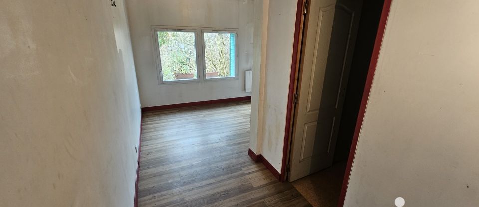 House 5 rooms of 101 m² in Balham (08190)