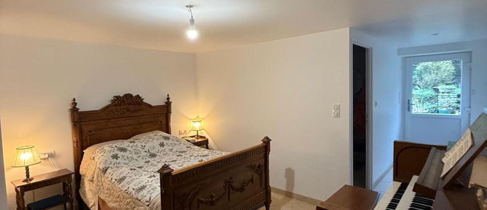 Country home 10 rooms of 417 m² in Val-de-Meuse (52140)
