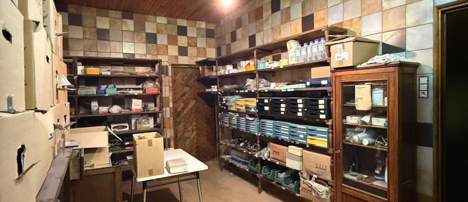 Country home 10 rooms of 417 m² in Val-de-Meuse (52140)