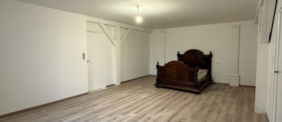 Country home 10 rooms of 417 m² in Val-de-Meuse (52140)